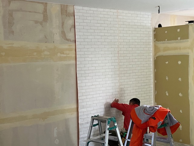 クロス工事｜壁紙を張り付ける工事