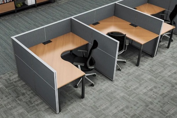 ローパーテーションで視線を遮る執務スペースの簡易間仕切り